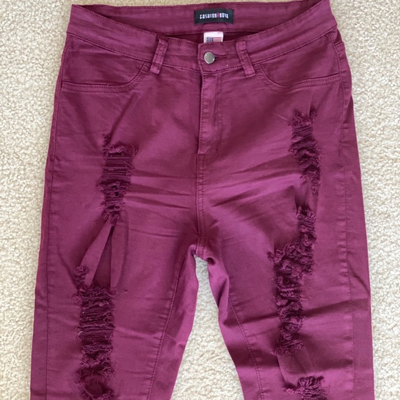 High rise distressed jeans with stretch - Picture 3 of 6